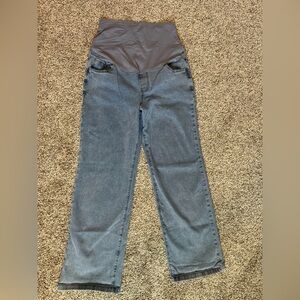 Maternity Straight-Leg Jeans with Stretch Waistband